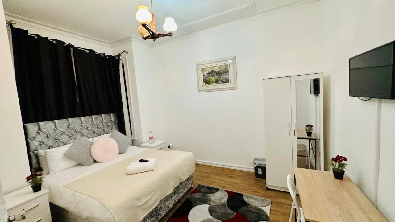 City Lodge Excel Лондон Екстер'єр фото