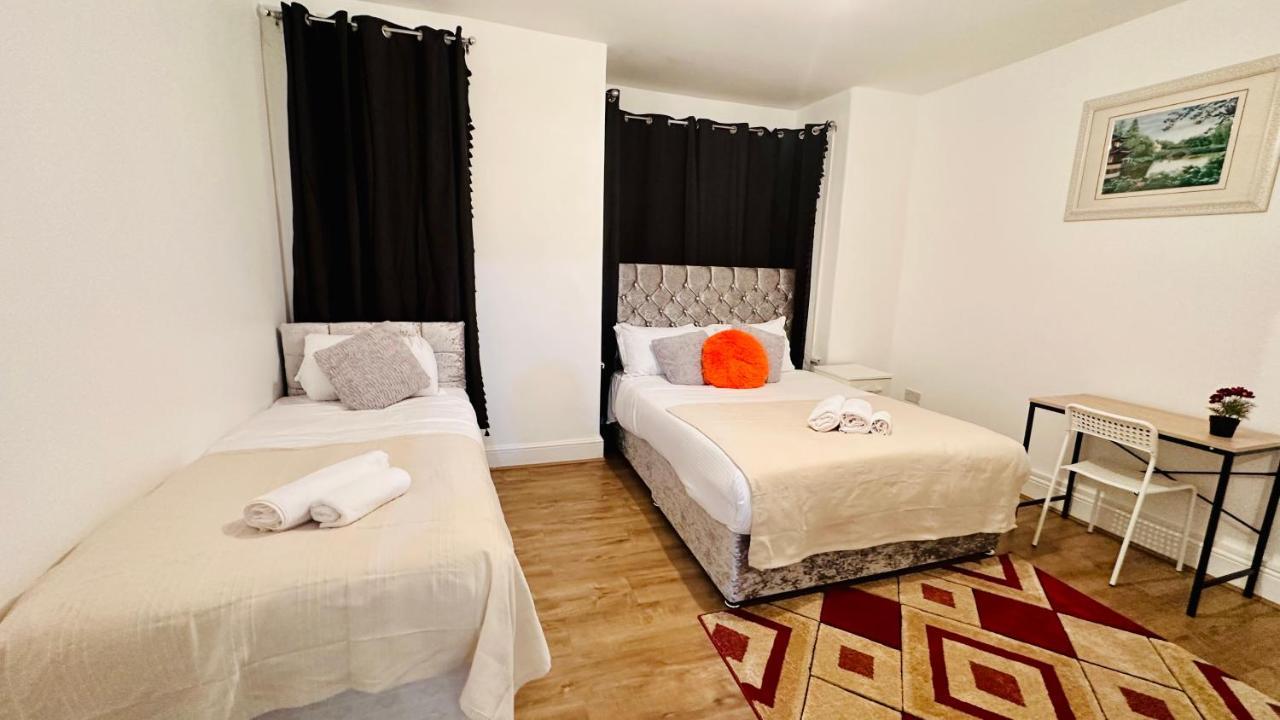 City Lodge Excel Лондон Екстер'єр фото